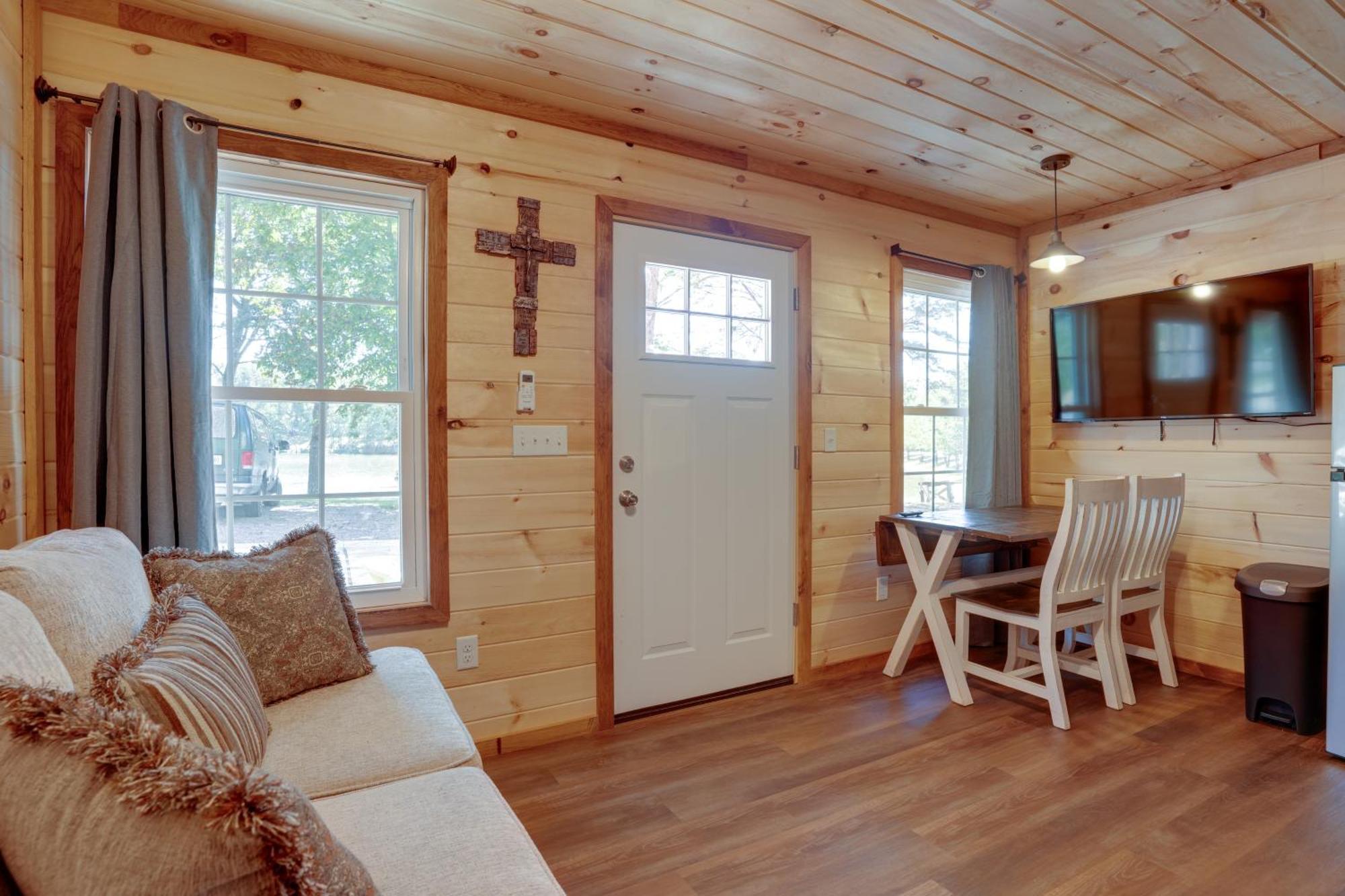 Lakeside Trenton Cabin On 7-Acre Property! Zewnętrze zdjęcie