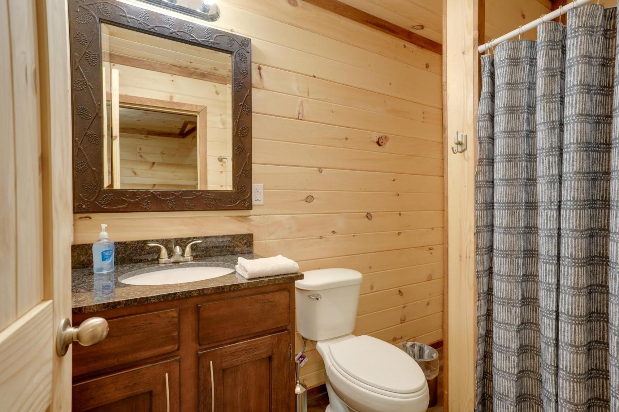 Lakeside Trenton Cabin On 7-Acre Property! Zewnętrze zdjęcie